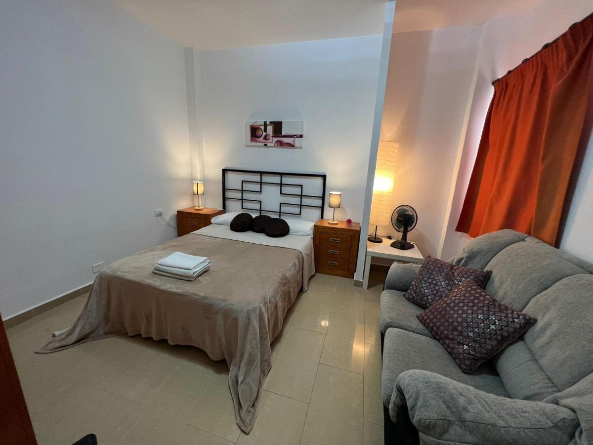 Alcamar Alquiler De Habitacion Privadas Con Bano Compartido Y Areas Comunes Алькала Екстер'єр фото